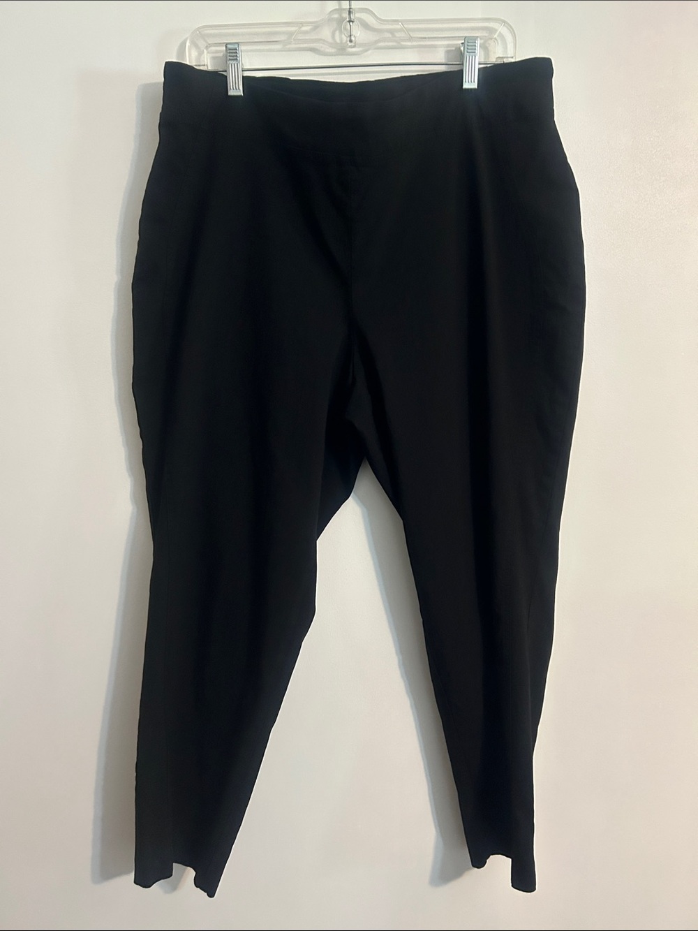 Jasmine & Juliana Black Stretch High-Waist Tapered Pants